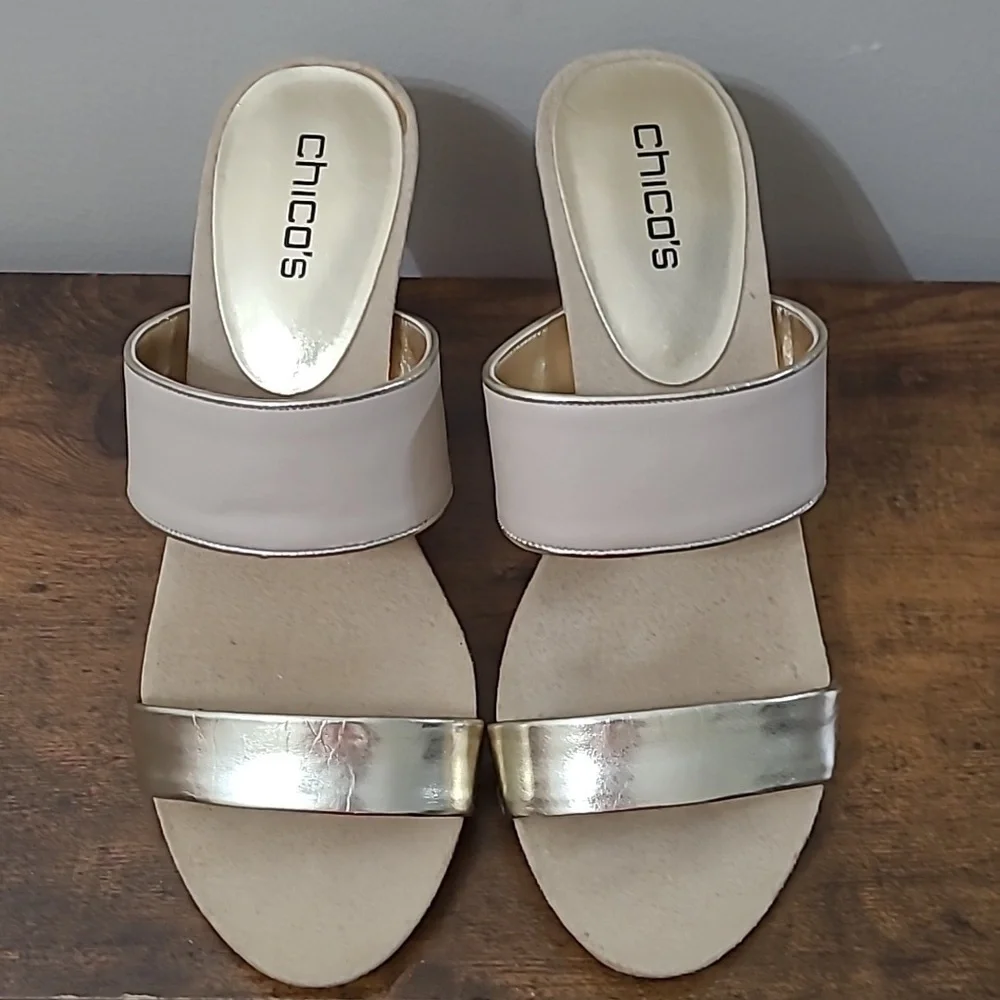 Chico's Gold and Cream Basketweave Wedge Sandal size 8